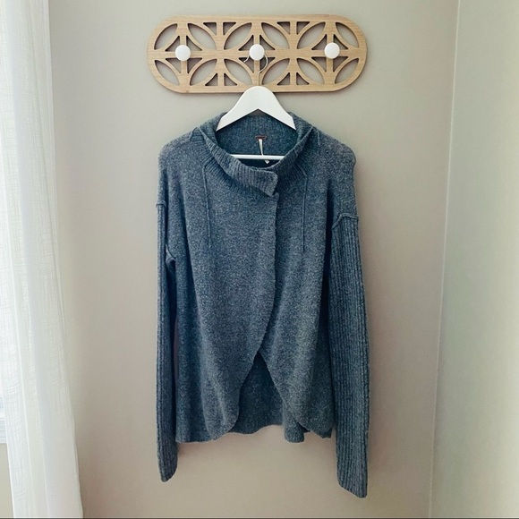 Free People Sweaters - Free People Cascade Sweater Gray Sz Medium
